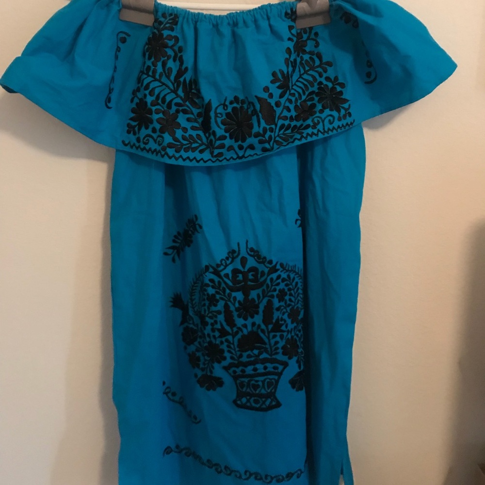 Mexican embroidered: off the shoulder dress